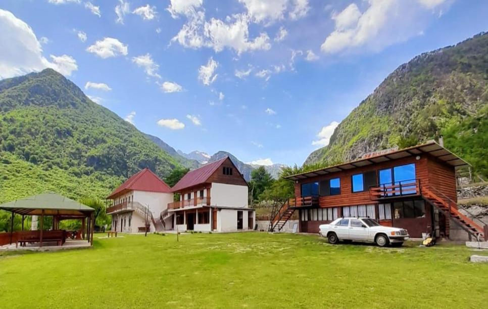 Driti Gh Nderlysa Hotell Shkodër Exteriör bild