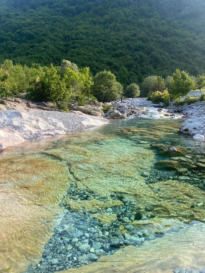 Driti Gh Nderlysa Hotell Shkodër Exteriör bild